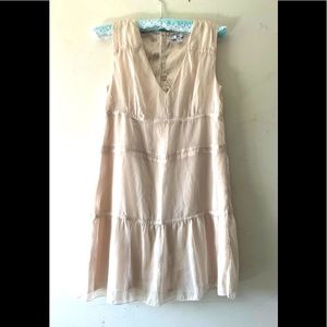 Gap ivory v neck dress